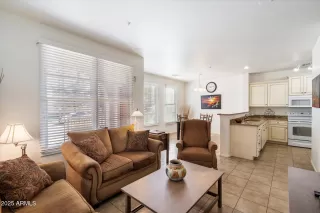 Photo #3: 6805902 Listing 