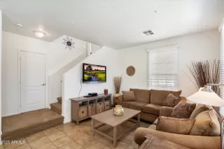 Photo #4: 6805902 Listing 