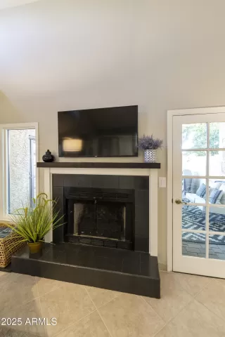 Photo #3: 6805952 Listing