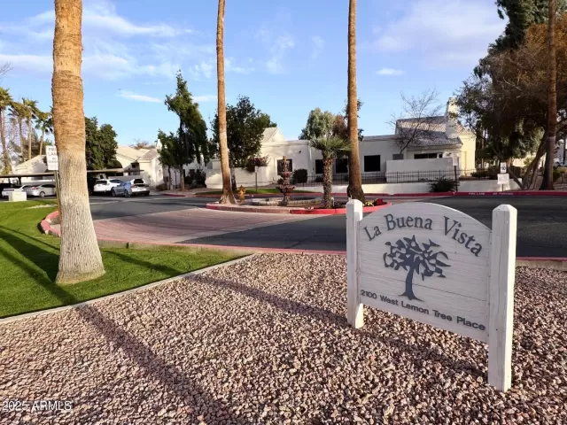 MLS: 6806247 Condo For Sale