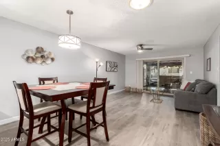 Photo #2: 6806281 Listing 