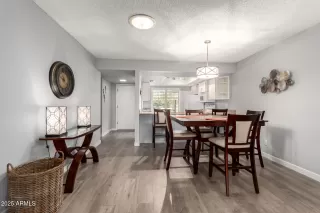 Photo #4: 6806281 Listing 