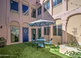 Photo #3: 6806298 Listing