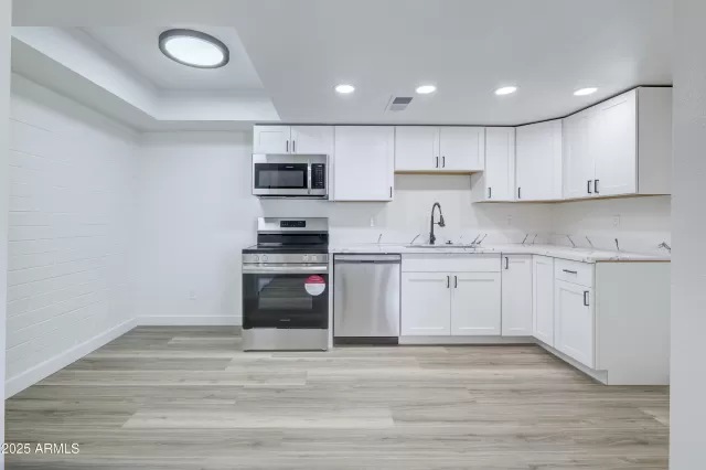 MLS: 6806372 Condo For Sale