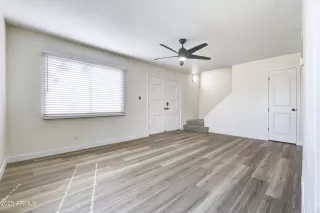 Photo #4: 6806372 Listing