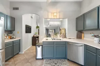 Photo #2: 6806429 Listing