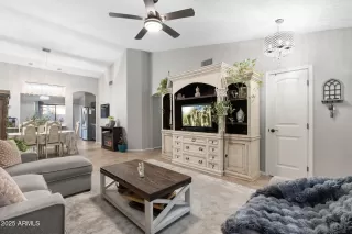 Photo #3: 6806429 Listing