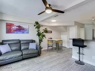 Photo #3: 6806554 Listing