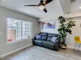 Photo #5: 6806554 Listing