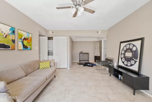 MLS: 6806558 Condo For Sale