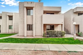 Photo #3: 6806677 Listing 