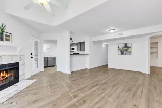 Photo #5: 6806725 Listing 