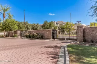 Photo #2: 6807296 Listing