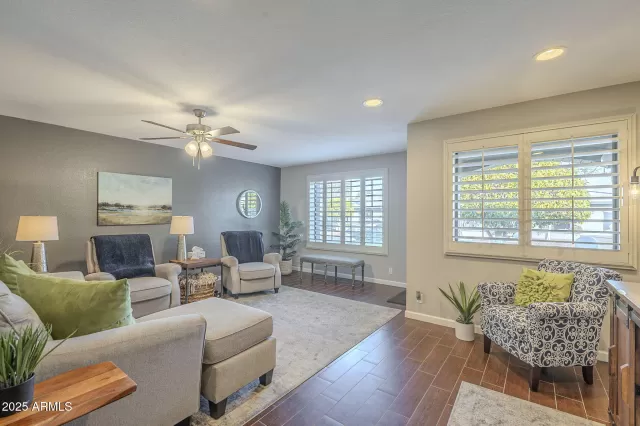 MLS: 6807324 Condo For Sale