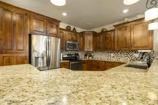 Photo #6: 6807368 Listing