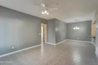 Photo #3: 6807806 Listing