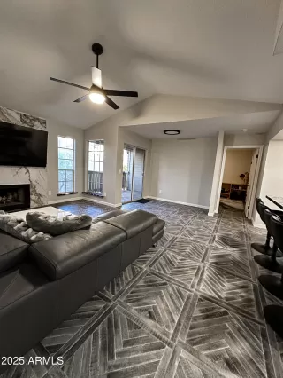 Photo #1: 6807886 Listing 
