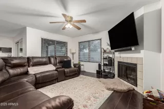 Photo #4: 6808169 Listing 