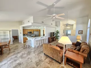 Photo #6: 6808554 Listing