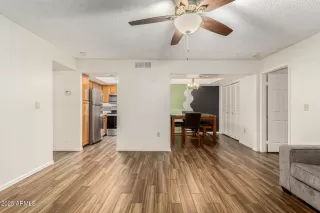 Photo #4: 6808607 Listing 