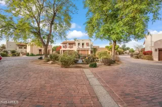 Photo #1: 6808819 Listing