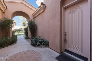 Photo #2: 6808856 Listing 