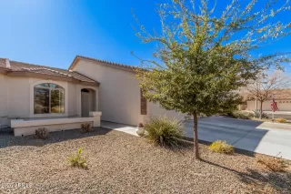 Photo #6: 6808872 Listing 