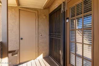 Photo #5: 6808996 Listing