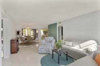 Photo #2: 6809143 Listing