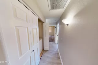 Photo #6: 6809187 Listing 