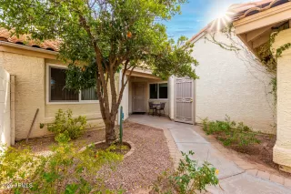 Photo #6: 6809333 Listing