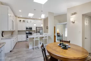 Photo #6: 6809571 Listing 