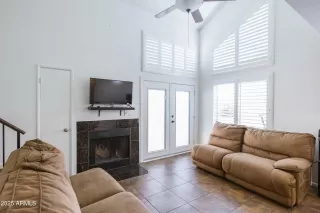 Photo #2: 6809768 Listing