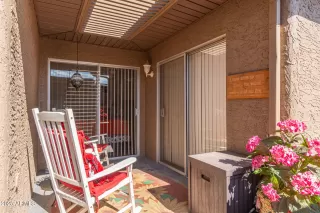 Photo #5: 6809776 Listing