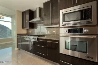 Photo #3: 6810087 Listing 