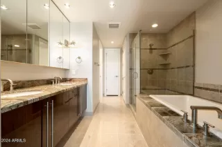 Photo #5: 6810087 Listing 