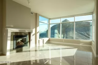 Photo #6: 6810087 Listing 