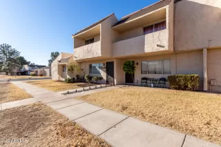 Photo #2: 6810231 Listing