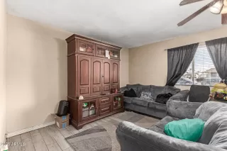 Photo #5: 6810231 Listing