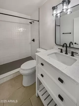 Photo #6: 6810270 Listing 