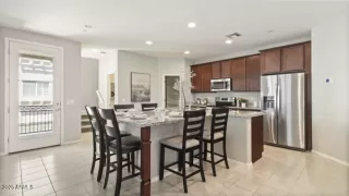 Photo #2: 6810299 Listing 