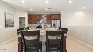 Photo #4: 6810299 Listing 