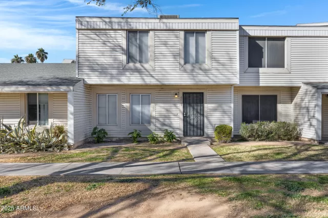 MLS: 6810350 Condo For Sale