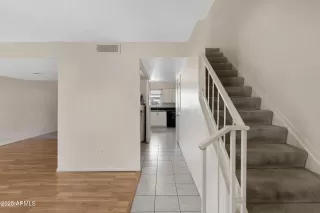 Photo #3: 6810350 Listing 