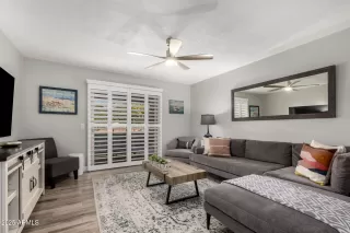 Photo #3: 6810372 Listing 