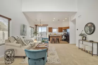 Photo #1: 6810418 Listing 