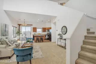 Photo #3: 6810418 Listing 