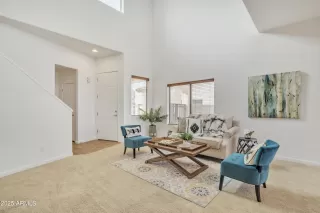 Photo #6: 6810418 Listing 