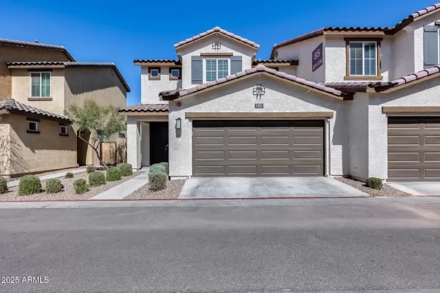 MLS: 6810435 Condo For Sale