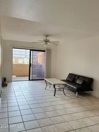 Photo #2: 6810867 Listing